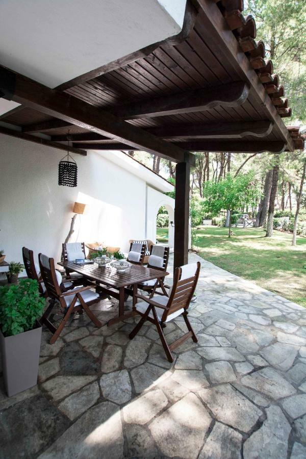Villa Irini In Sani Sani  Exteriör bild